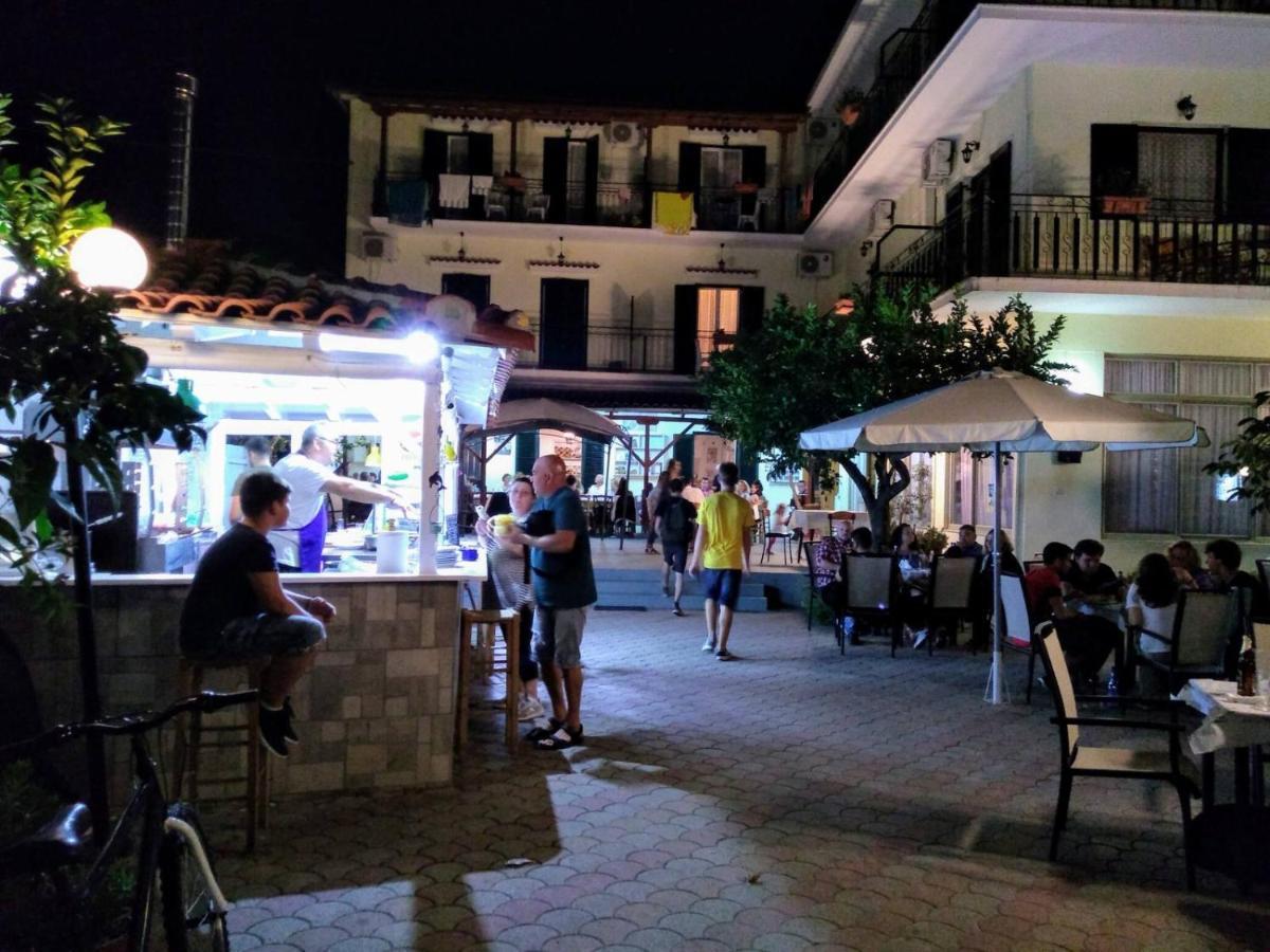 Des Roses Hotel Платаньяс Экстерьер фото